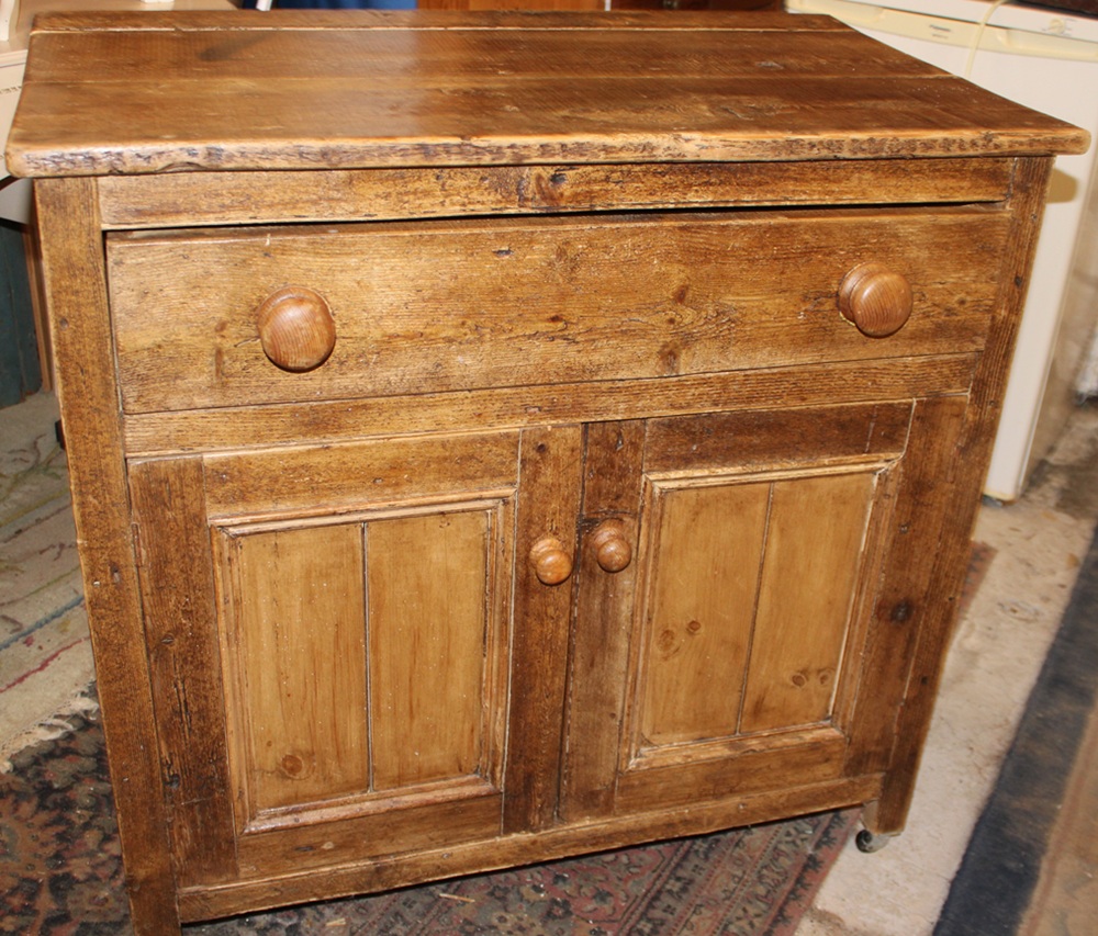 Rustic pine dresser base (20th Aug)